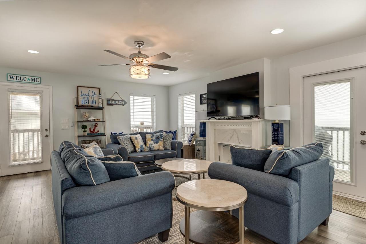 Strand Castle - Gulf Front! An Ideal Layout With Game Room, Small Private Pool, And Roof Top Crow'S Nest! Home Dauphin Island Exterior foto
