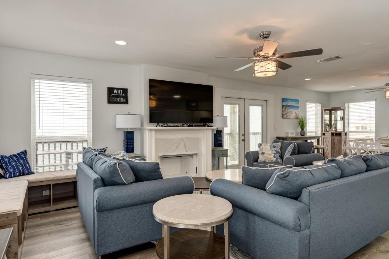 Strand Castle - Gulf Front! An Ideal Layout With Game Room, Small Private Pool, And Roof Top Crow'S Nest! Home Dauphin Island Exterior foto